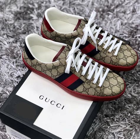 costo de tenis gucci